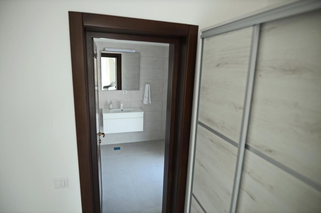 Apartament Casa Vys Piteszti Zewnętrze zdjęcie