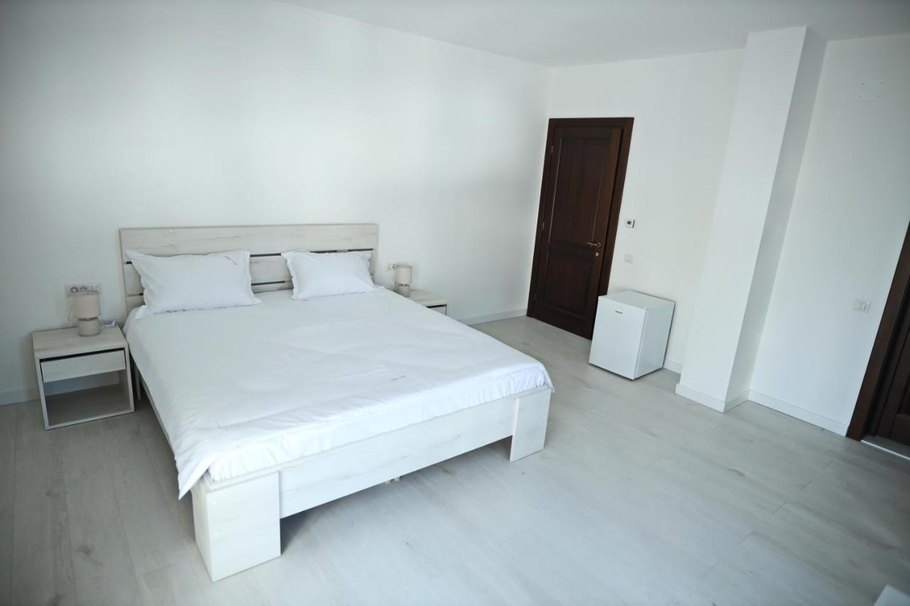 Apartament Casa Vys Piteszti Zewnętrze zdjęcie