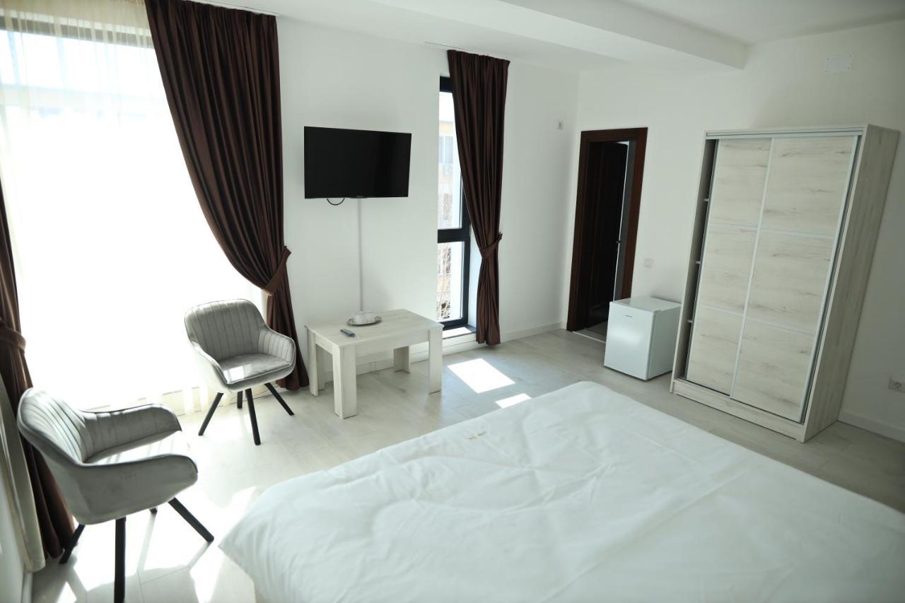 Apartament Casa Vys Piteszti Zewnętrze zdjęcie