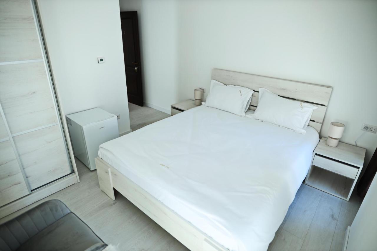Apartament Casa Vys Piteszti Zewnętrze zdjęcie