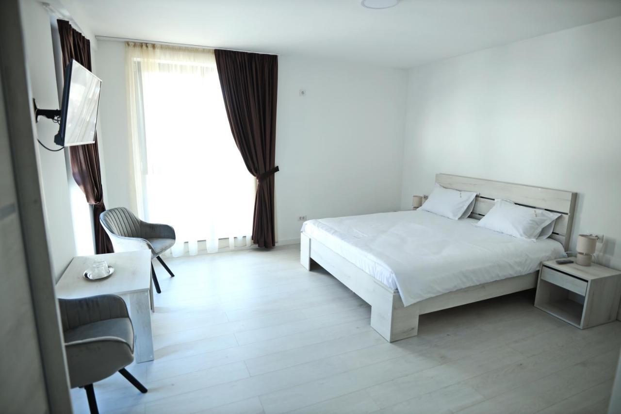 Apartament Casa Vys Piteszti Zewnętrze zdjęcie