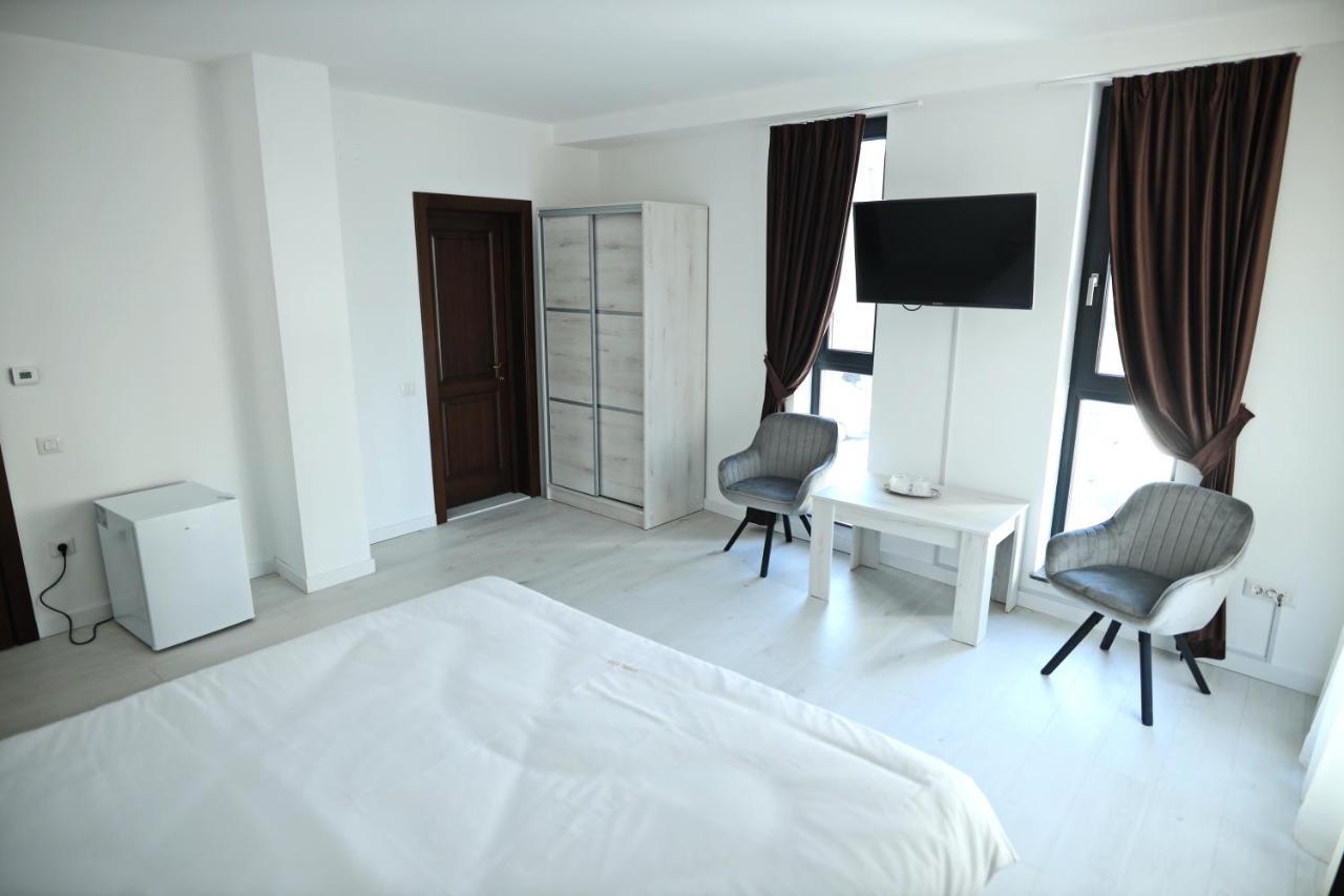 Apartament Casa Vys Piteszti Zewnętrze zdjęcie
