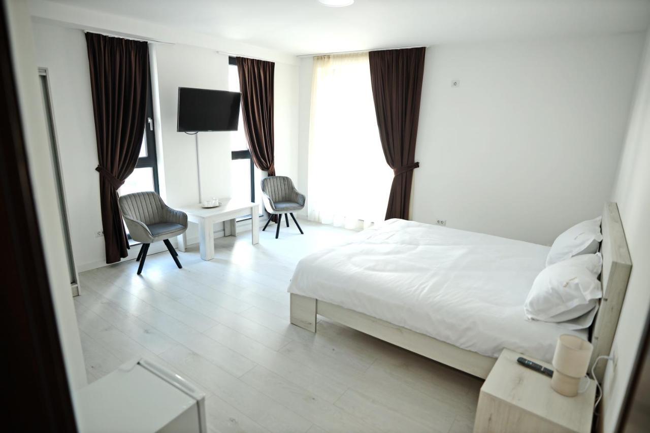 Apartament Casa Vys Piteszti Zewnętrze zdjęcie