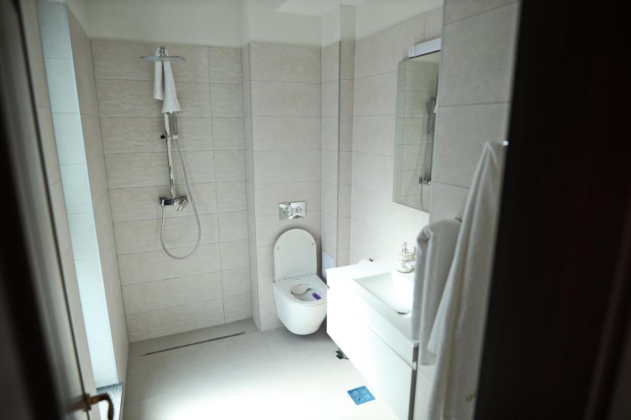 Apartament Casa Vys Piteszti Zewnętrze zdjęcie