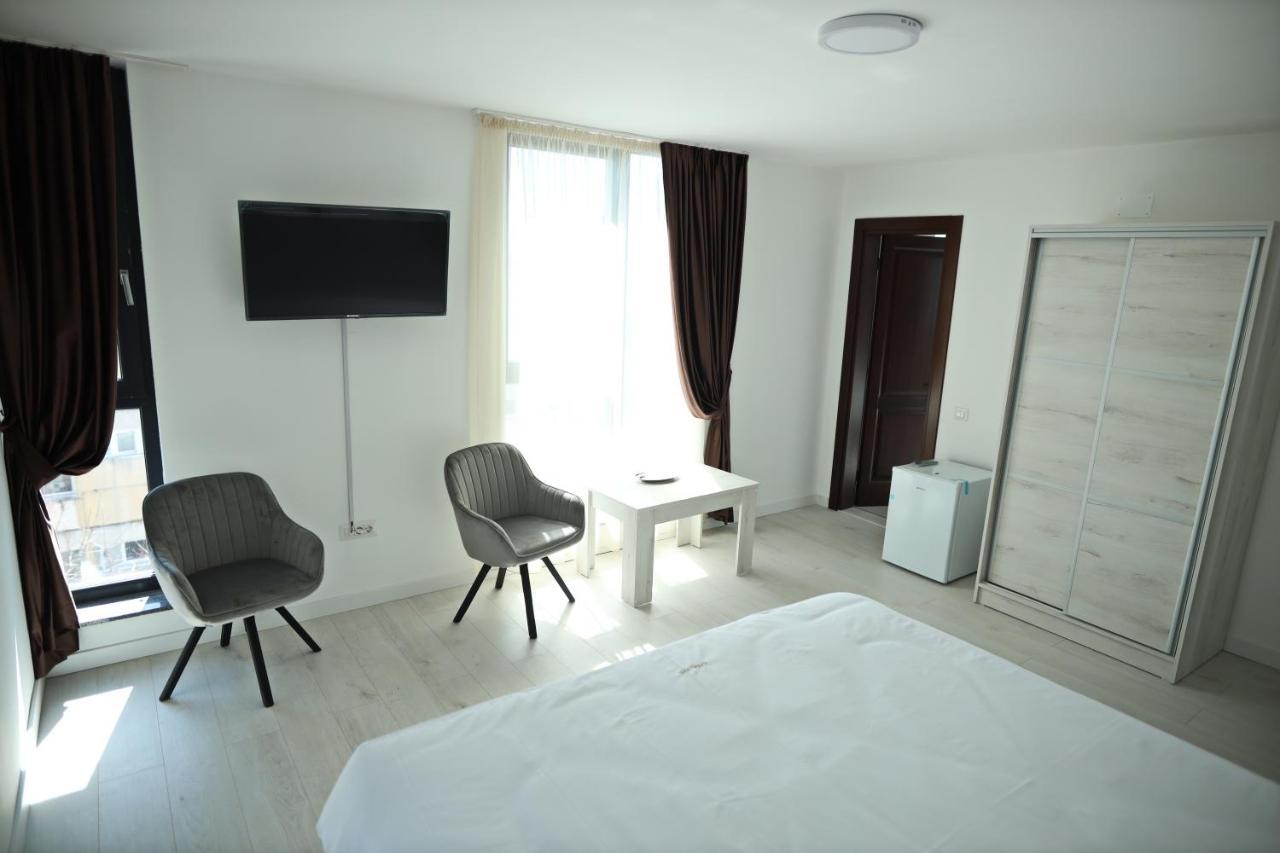 Apartament Casa Vys Piteszti Zewnętrze zdjęcie