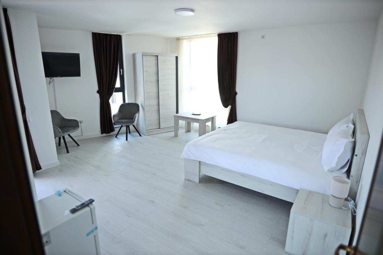 Apartament Casa Vys Piteszti Zewnętrze zdjęcie
