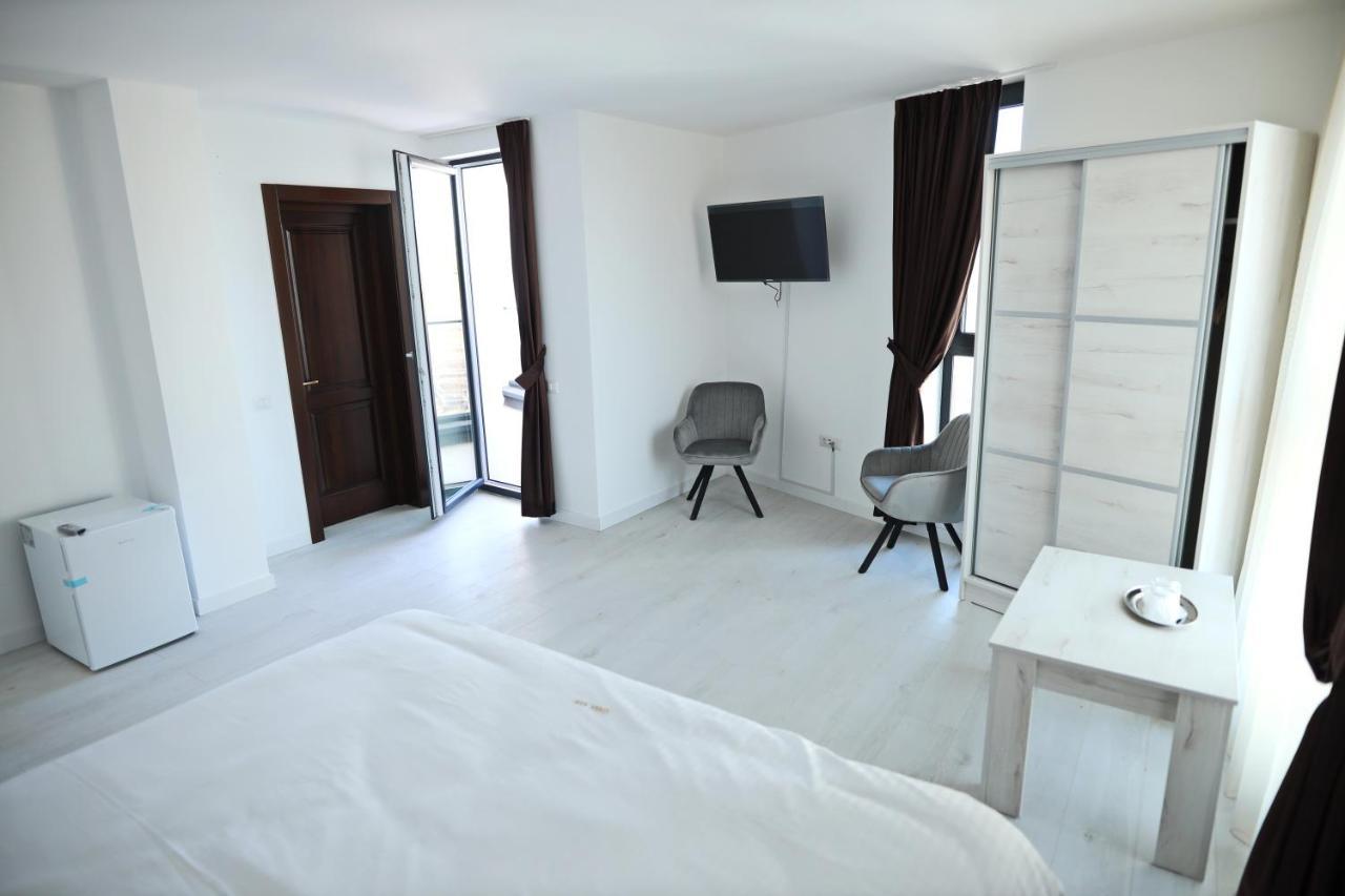 Apartament Casa Vys Piteszti Zewnętrze zdjęcie